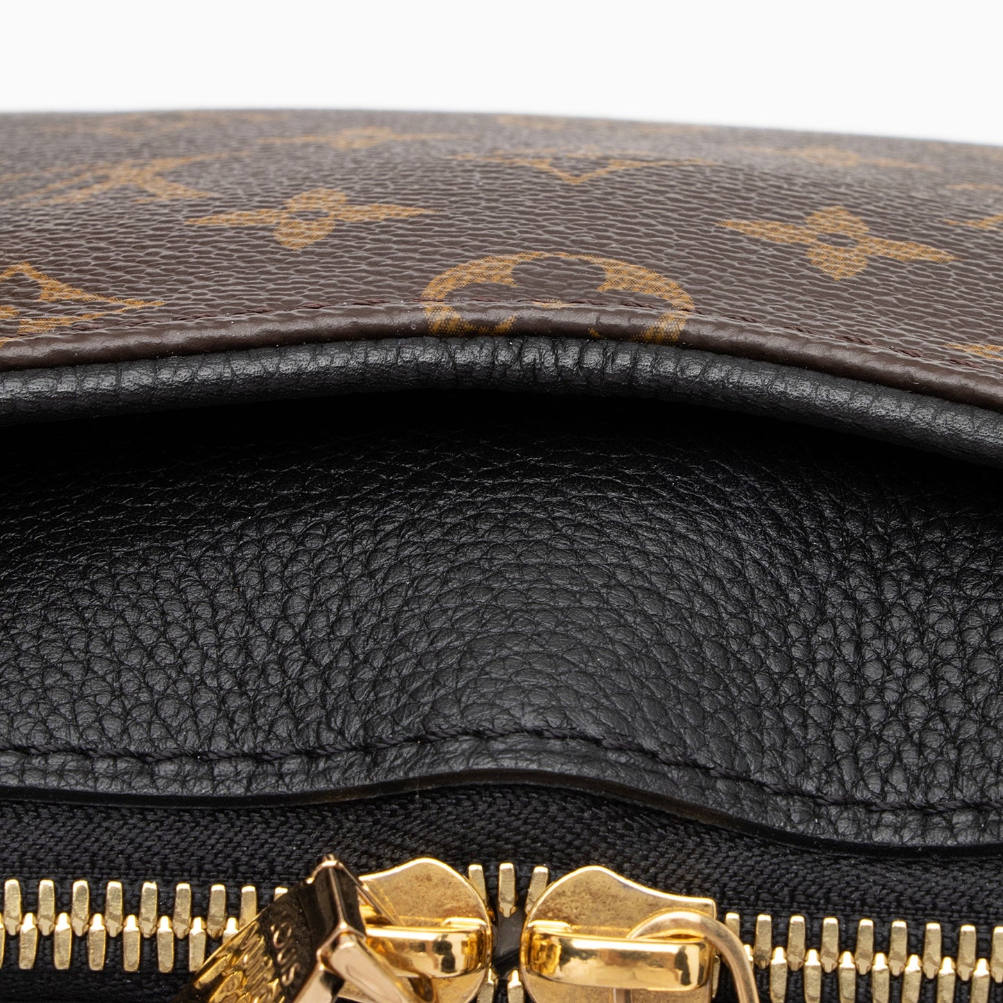 Louis Vuitton Monogram Canvas Pallas BB Satchel (SHF-ywdf6q)