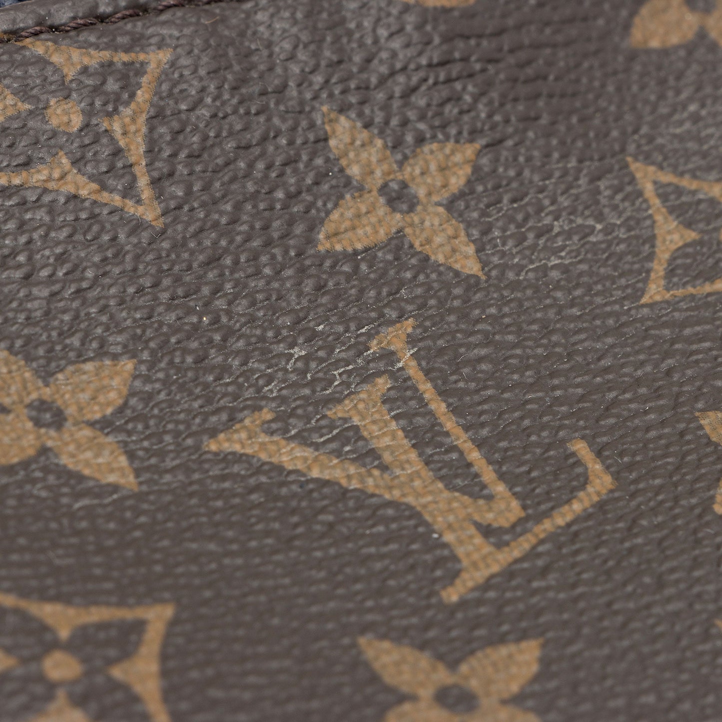 Louis Vuitton Monogram Canvas Pallas Clutch (SHF-Bnmf1s)