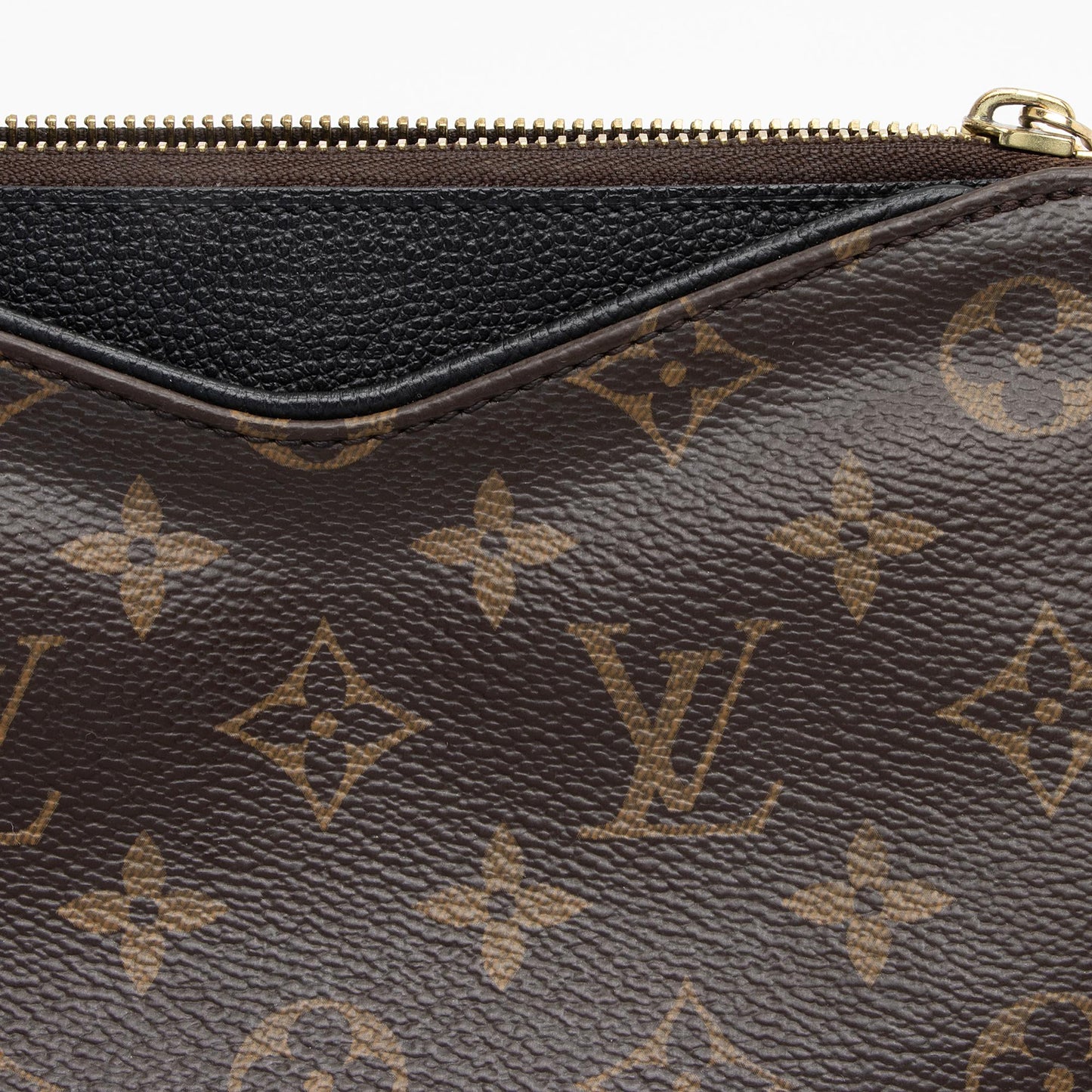 Louis Vuitton Monogram Canvas Pallas Crossbody Bag - (SHF-ueekMd)
