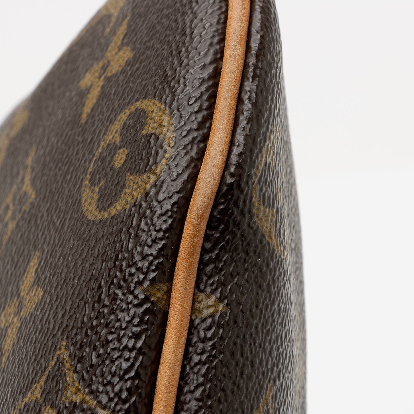 Louis Vuitton Monogram Canvas Pochette Bosphore Messenger (SHF-hgoYEp)