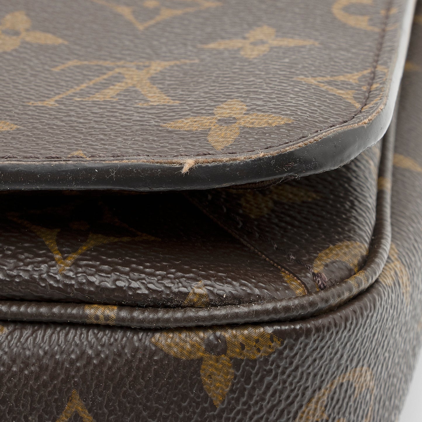 Louis Vuitton Monogram Canvas Pochette Metis Shoulder Bag (SHF-23750)