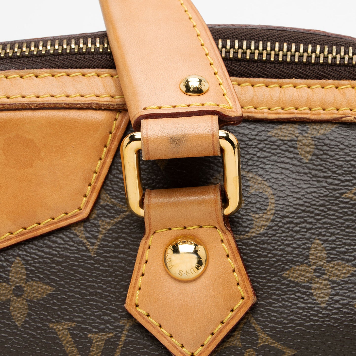 Louis Vuitton Monogram Canvas Retiro PM Satchel (SHF-pEazSx)