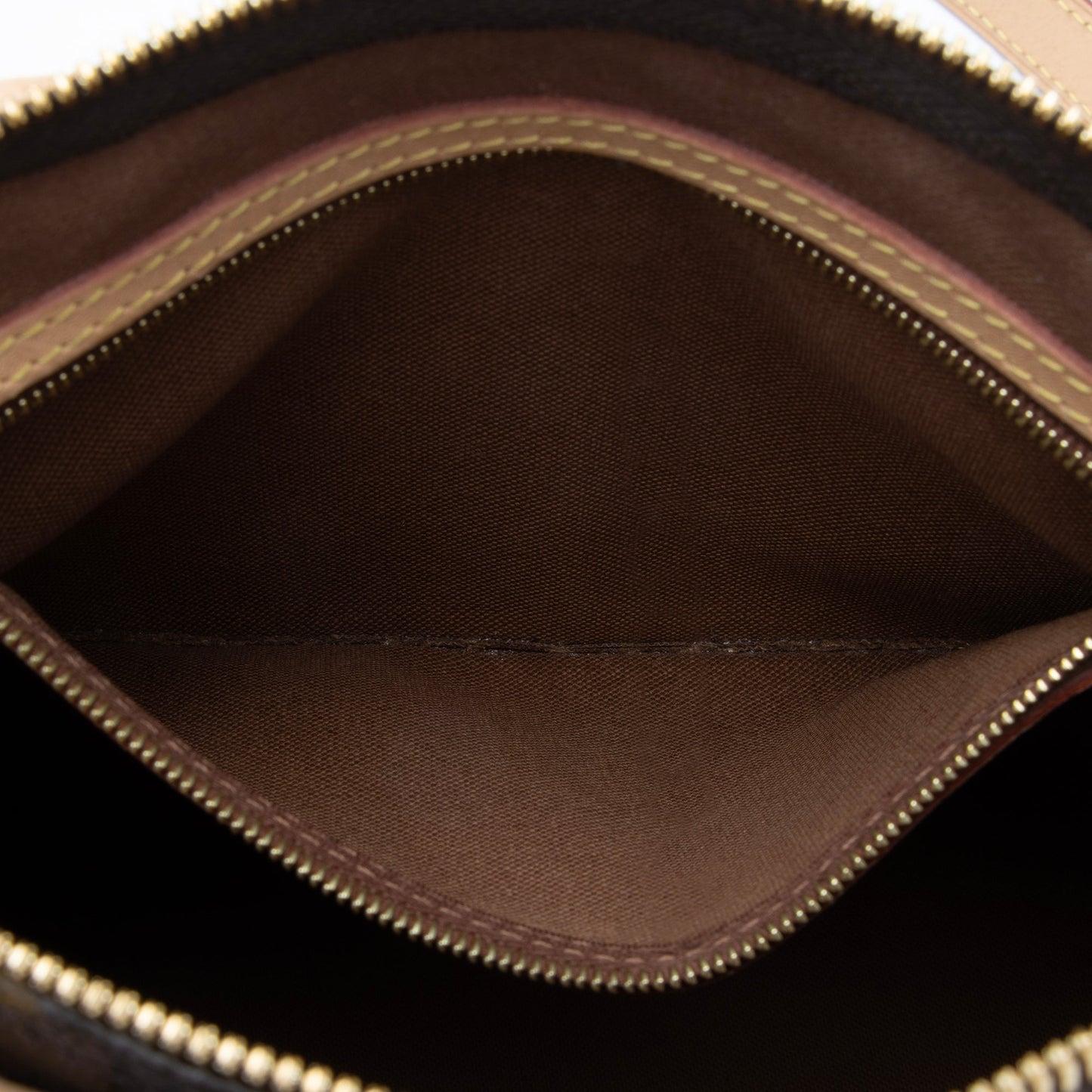 Louis Vuitton Monogram Canvas Speedy Bandouliere 30 Satchel (SHF-23067)