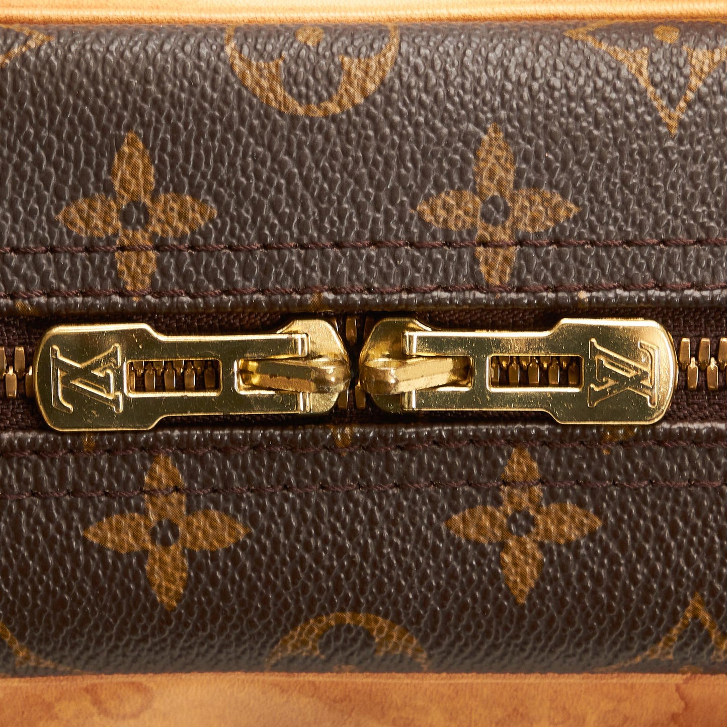 Louis Vuitton Monogram Deauville (SHG-QQqz1z)