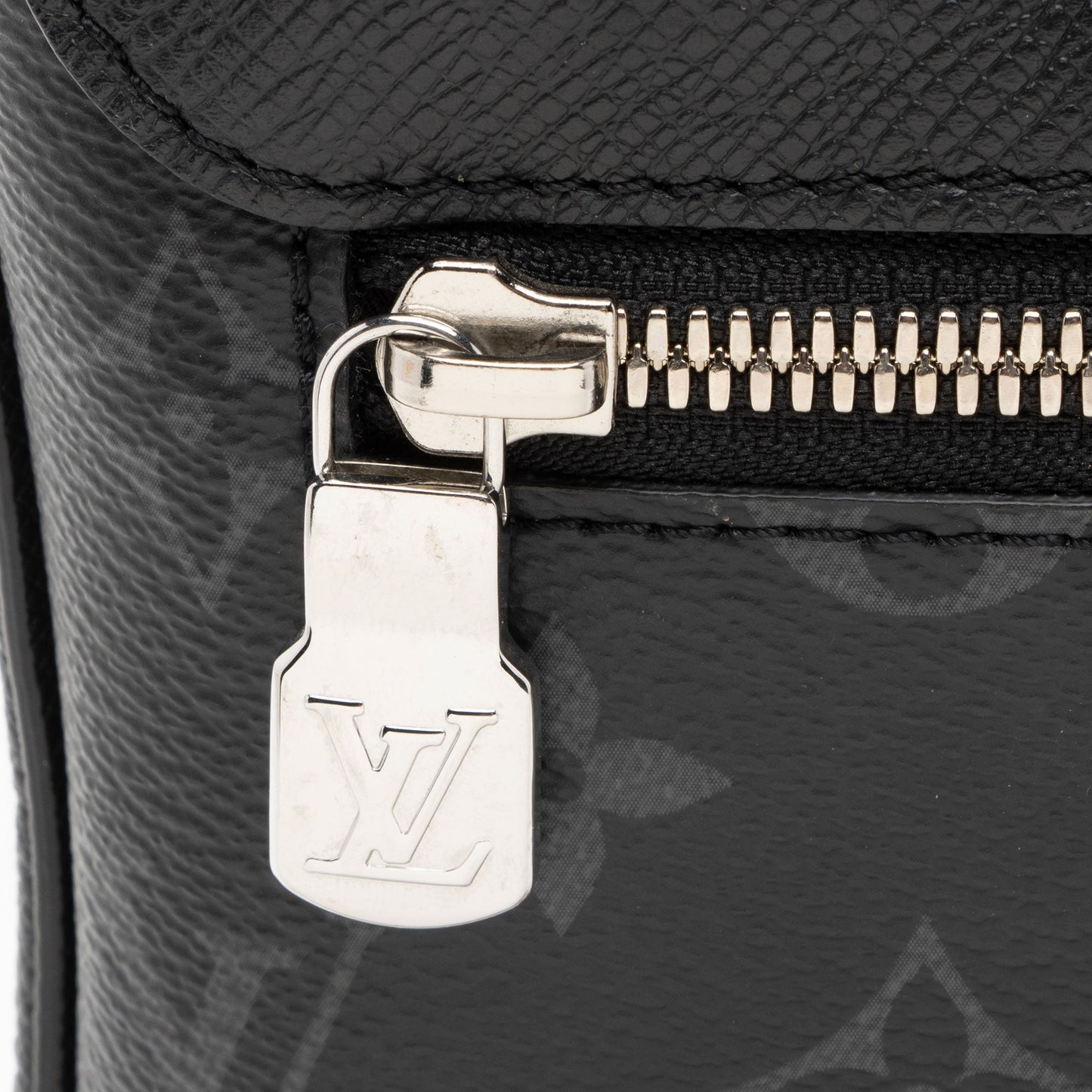 Louis Vuitton Monogram Eclipse Taiga Leather Outdoor Flap Messenger (SHF-gVKeRb)