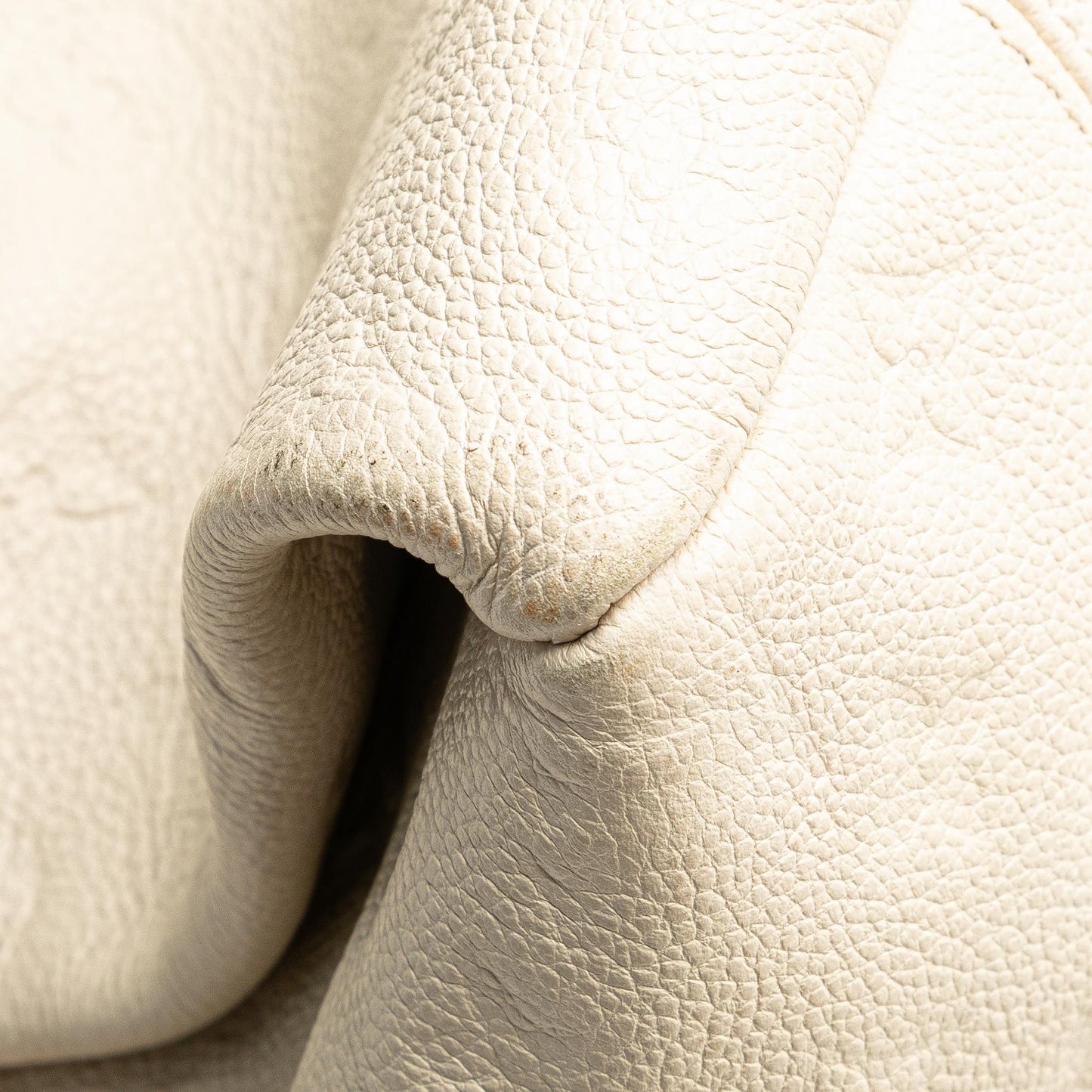 Louis Vuitton Monogram Empreinte Artsy MM