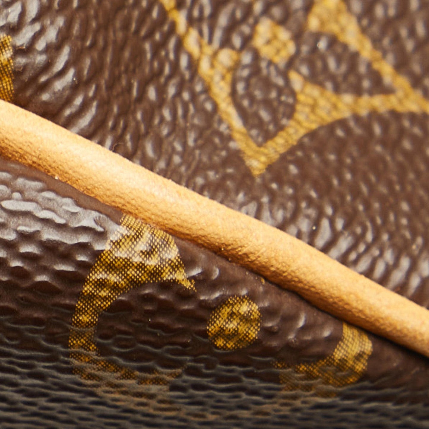 Louis Vuitton Monogram Keepall 50 (SHG-zWTEsg)