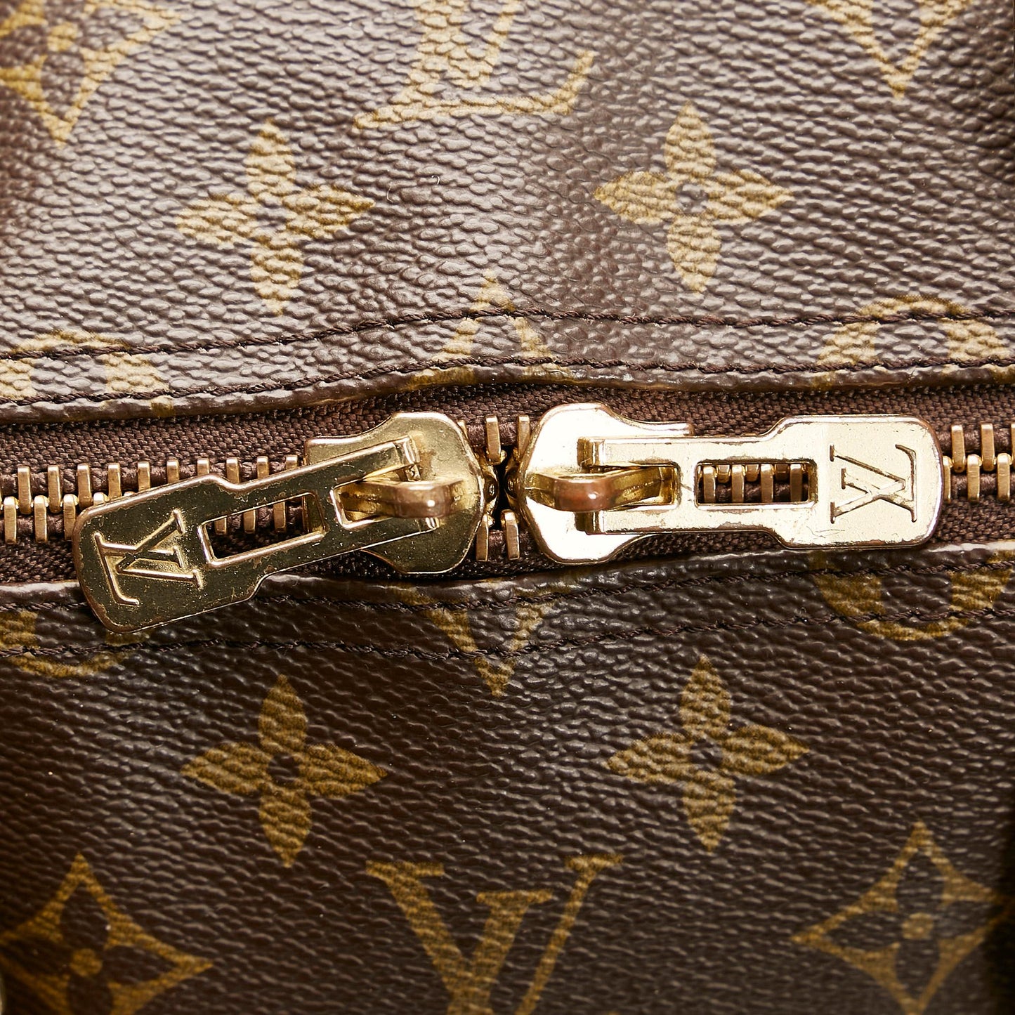 Louis Vuitton Monogram Keepall Bandouliere 55 (SHG-36269)