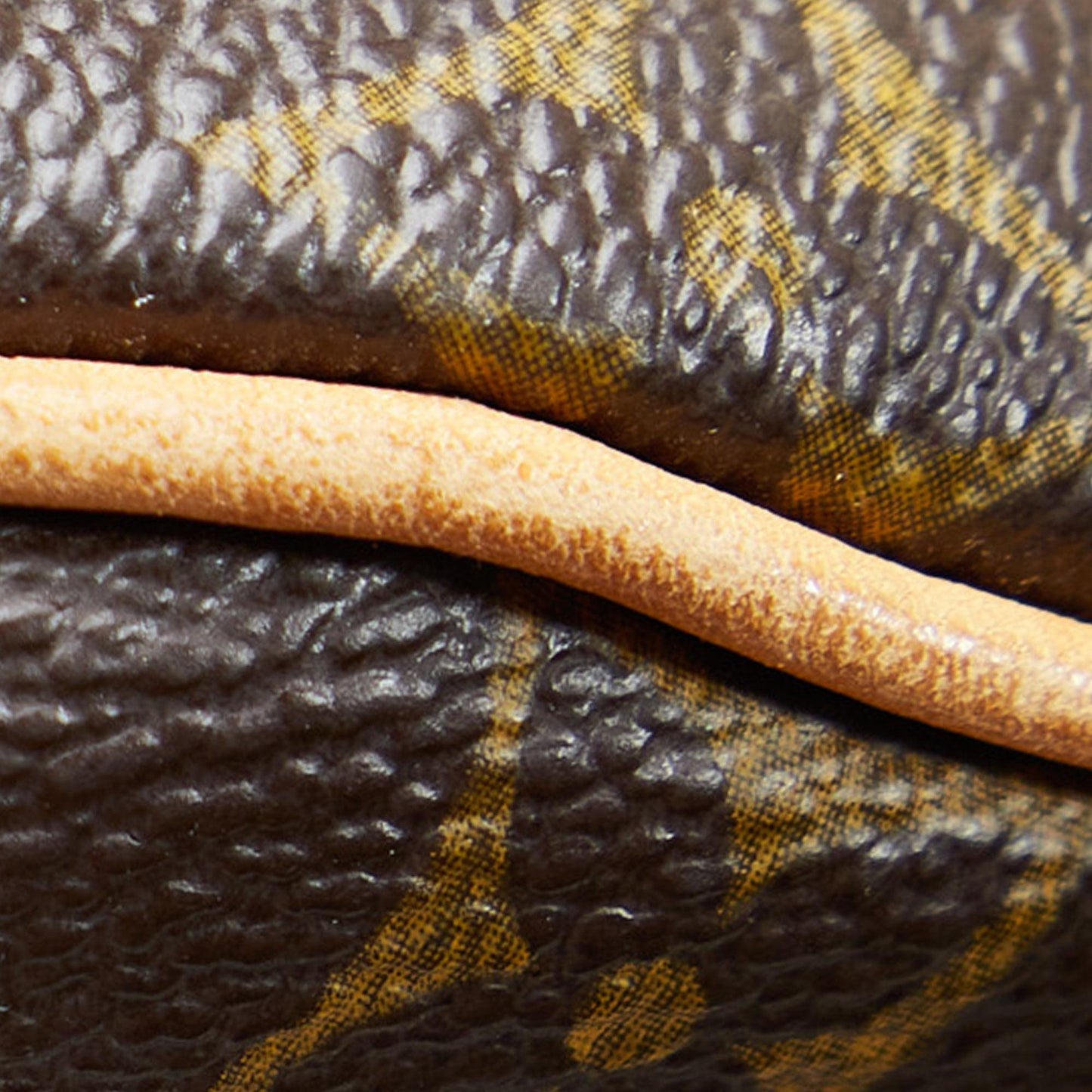 Louis Vuitton Monogram Keepall Bandouliere 55 (SHG-y4mnYh)