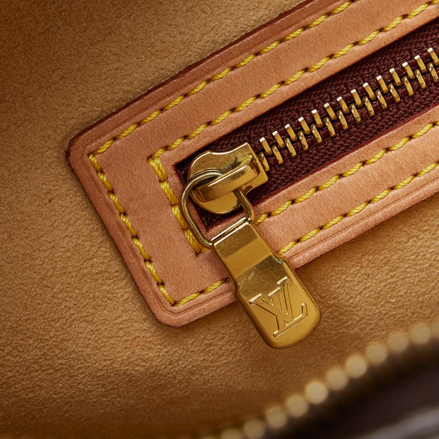 Louis Vuitton Monogram Looping GM (SHG-ItCyrv)