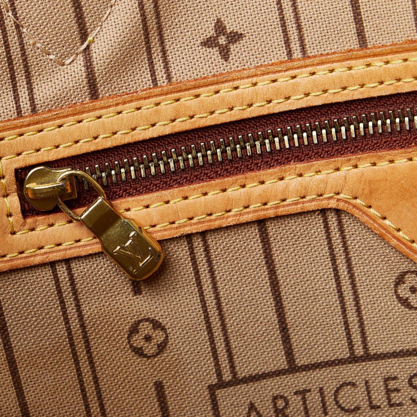 Louis Vuitton Monogram Neverfull MM (SHG-BNJR2j)