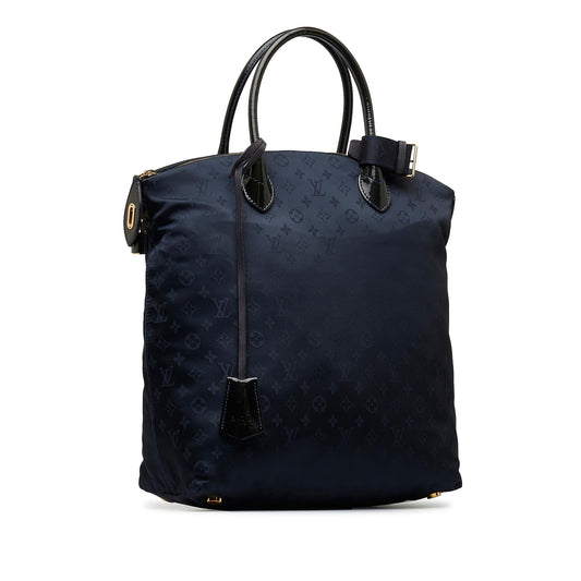 Louis Vuitton Monogram Nylon Desire Lockit Vertical MM (SHG-Yrhdgz)