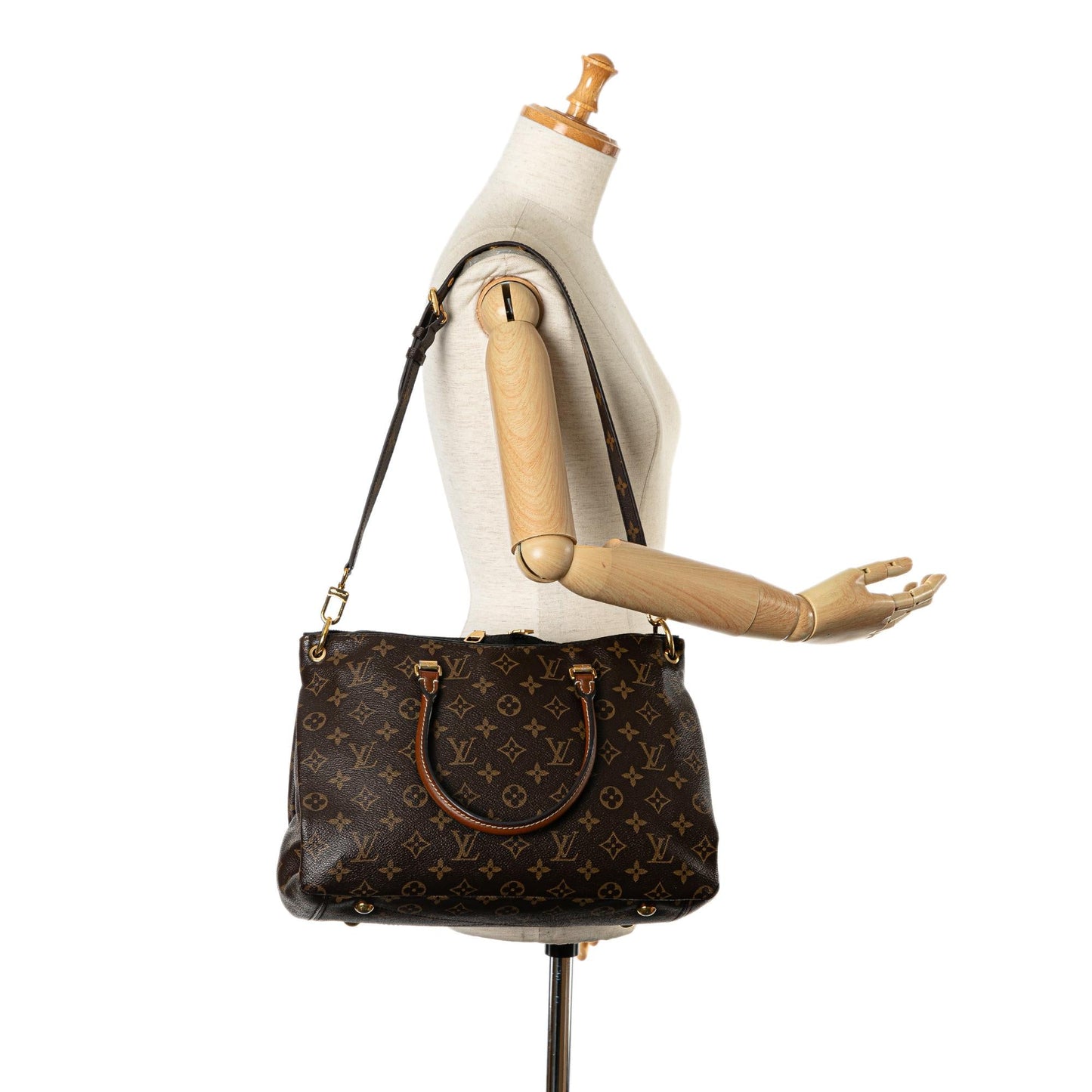 Louis Vuitton Monogram Pallas MM (SHG-4yLE0t)