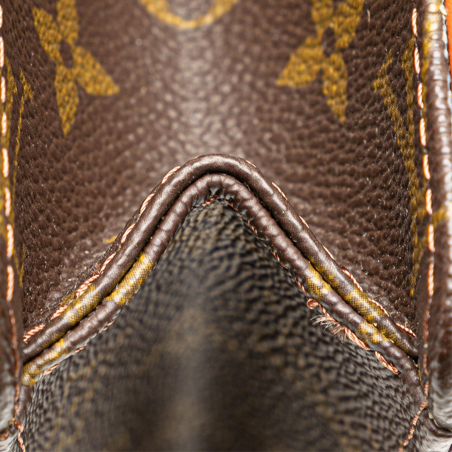Louis Vuitton Monogram Pochette Dame PM (SHG-Oc1M1a)