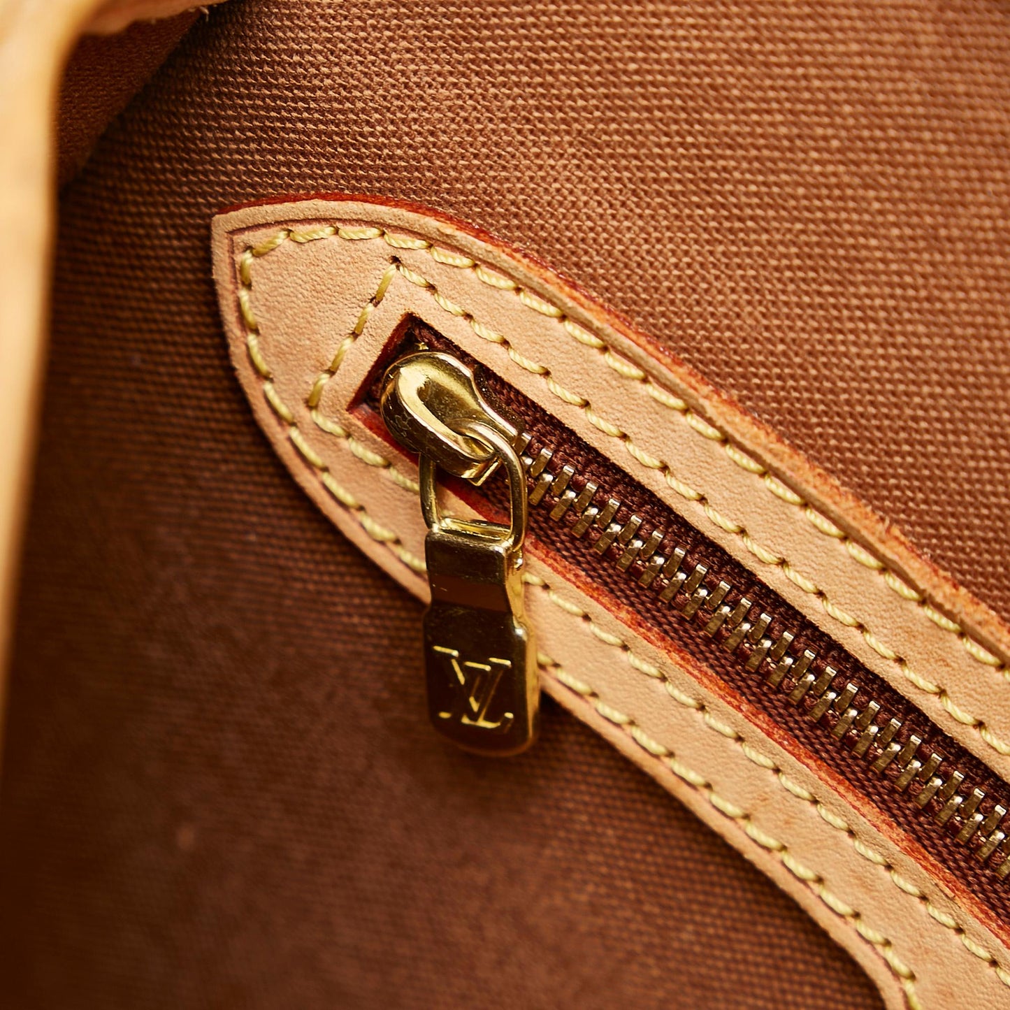 Louis Vuitton Monogram Sologne (SHG-35D99J)