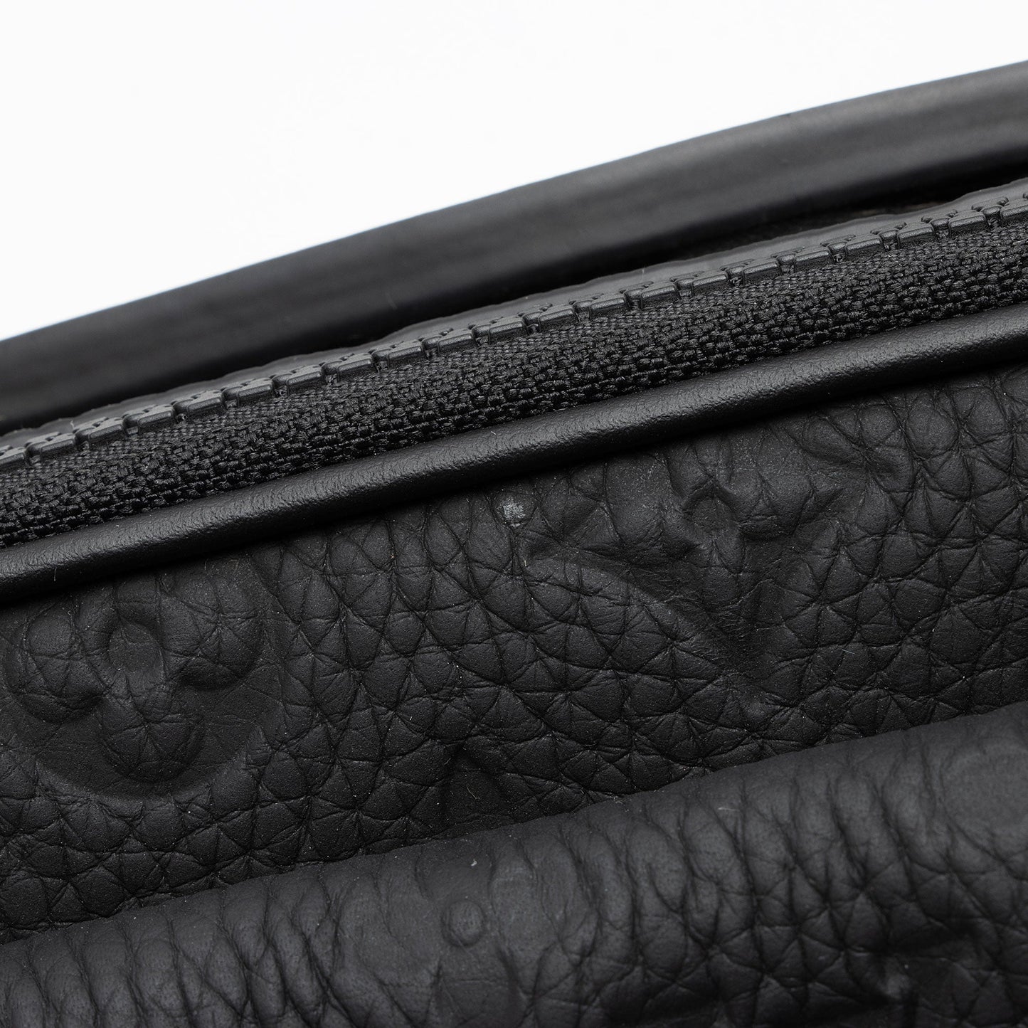 Louis Vuitton Monogram Taurillon Leather S Lock Messenger Bag (SHF-AzeZUq)