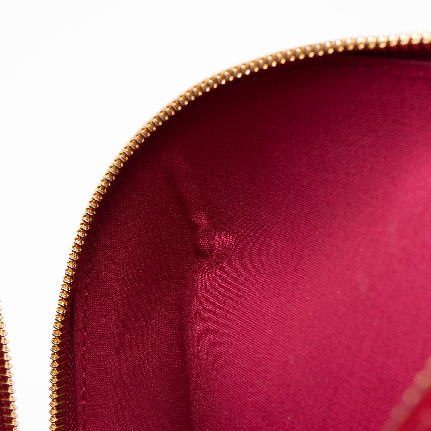 Louis Vuitton Monogram Vernis Alma PM Satchel (SHF-WV66qb)