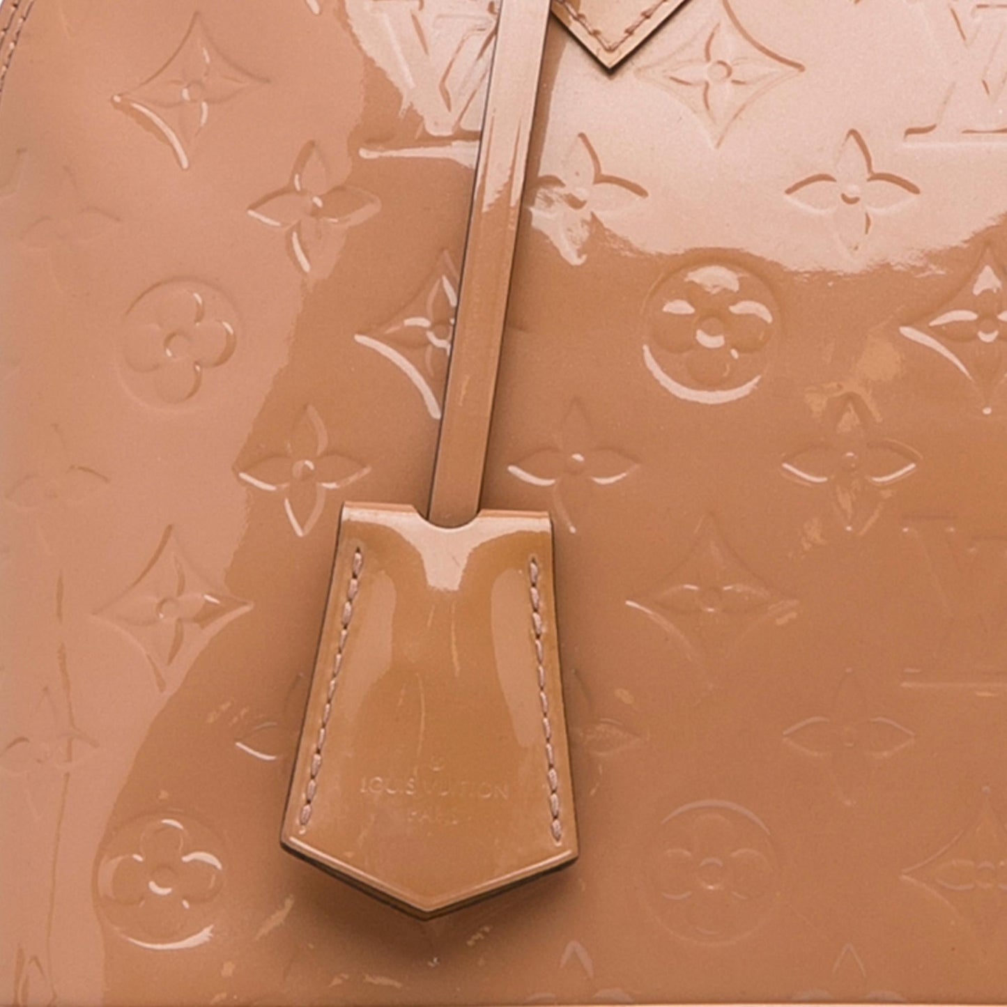 Louis Vuitton Monogram Vernis Alma PM (SHG-TpodTf)