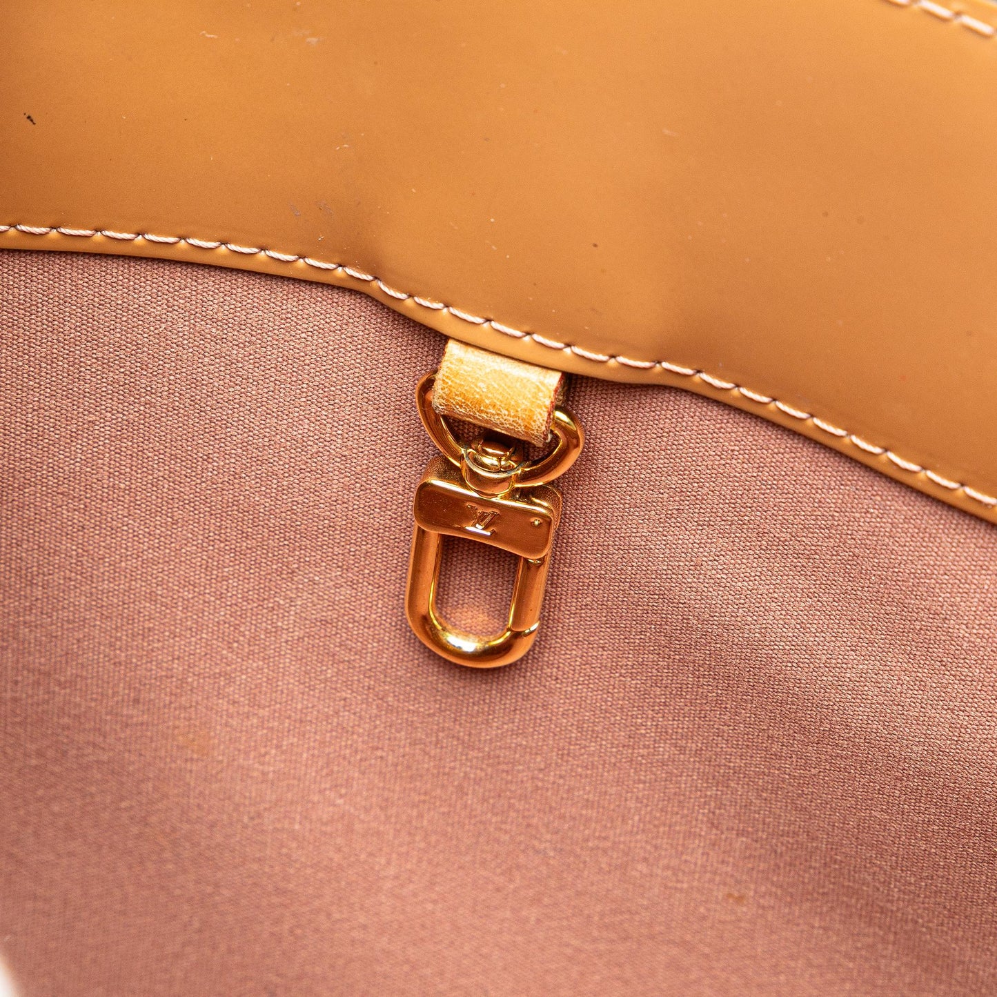 Louis Vuitton Monogram Vernis Catalina BB