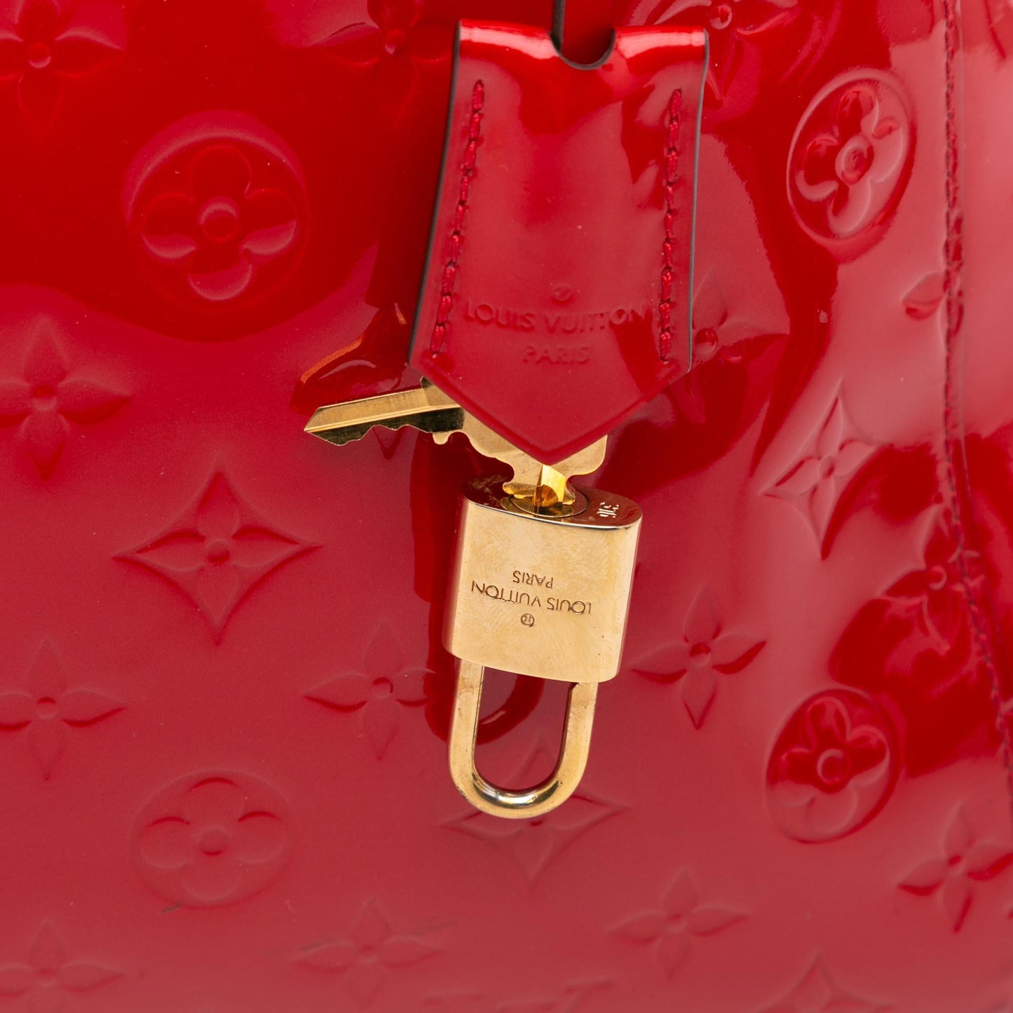 Louis Vuitton Monogram Vernis Montaigne MM