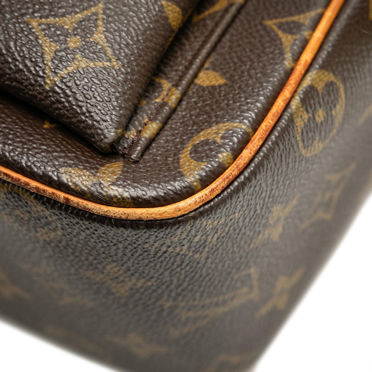 Louis Vuitton Monogram Viva Cite GM (SHG-PC3ZHY)