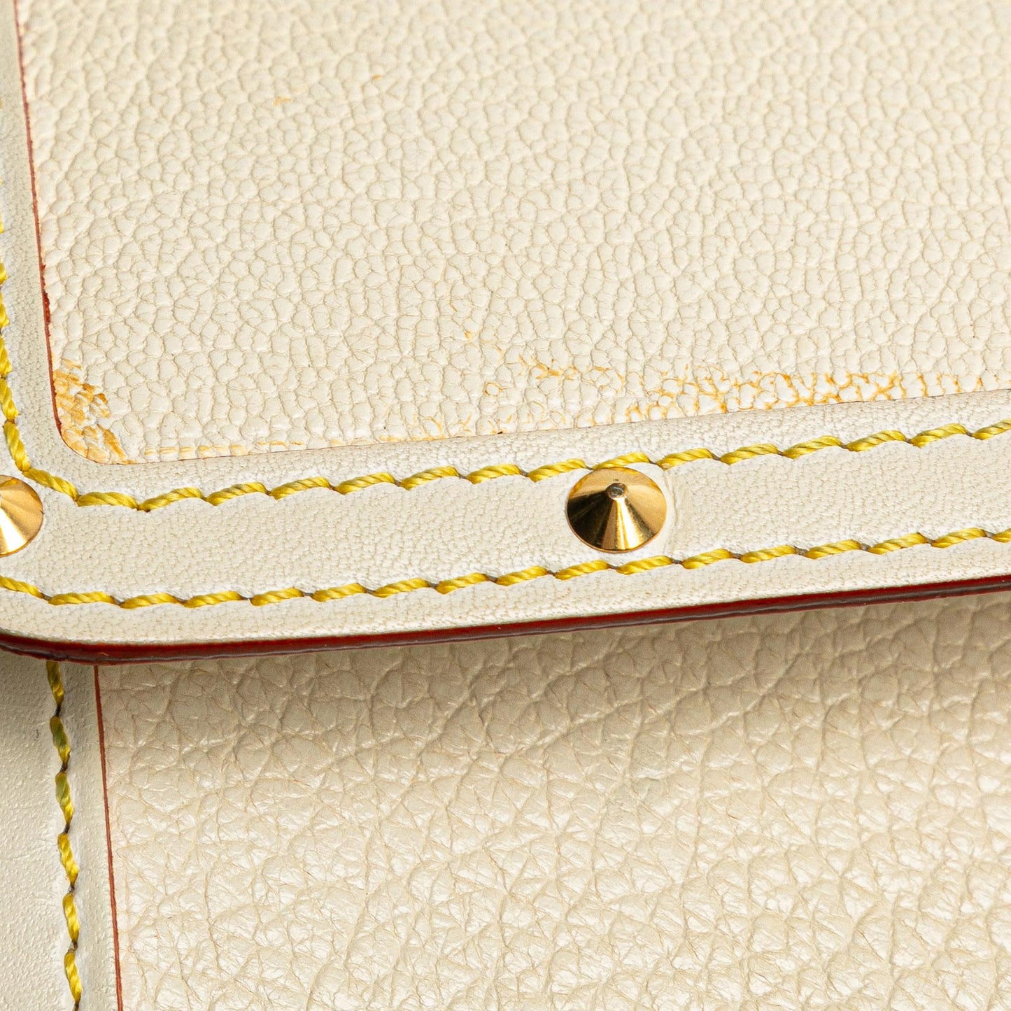 Louis Vuitton Suhali LAimable