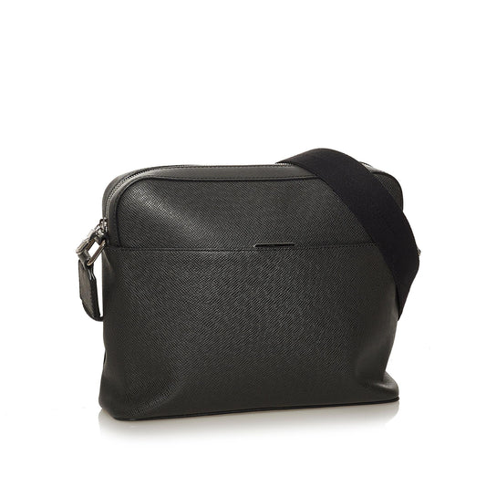 Louis Vuitton Taiga Anton Messenger PM (SHG-28983)