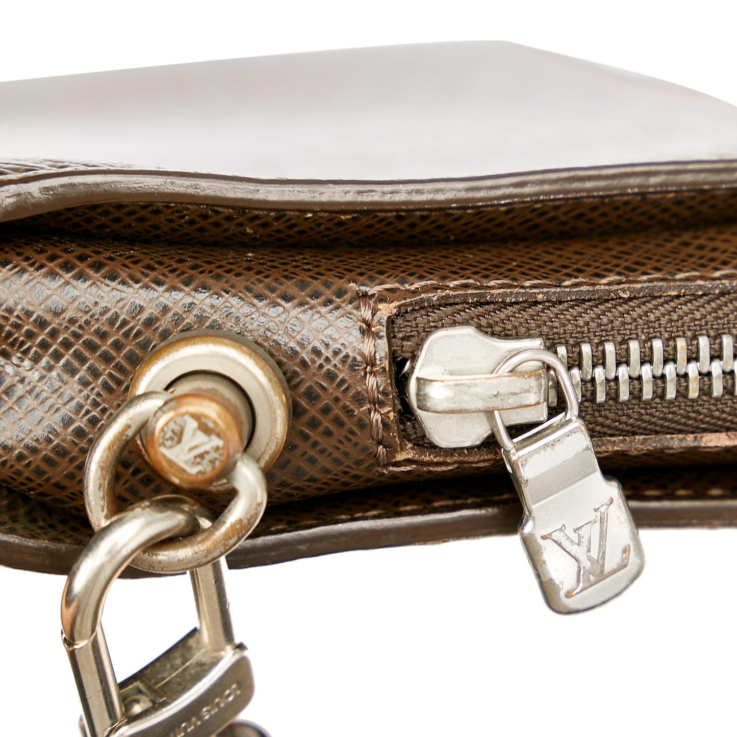 Louis Vuitton Taiga Baikal (SHG-31943)