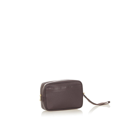 Louis Vuitton Taiga Kaluga Clutch Bag (SHG-iKlNhH)