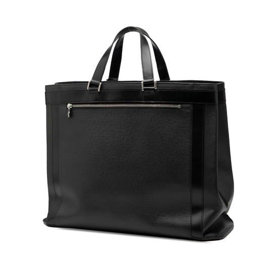 Louis Vuitton Taiga Kasbek GM