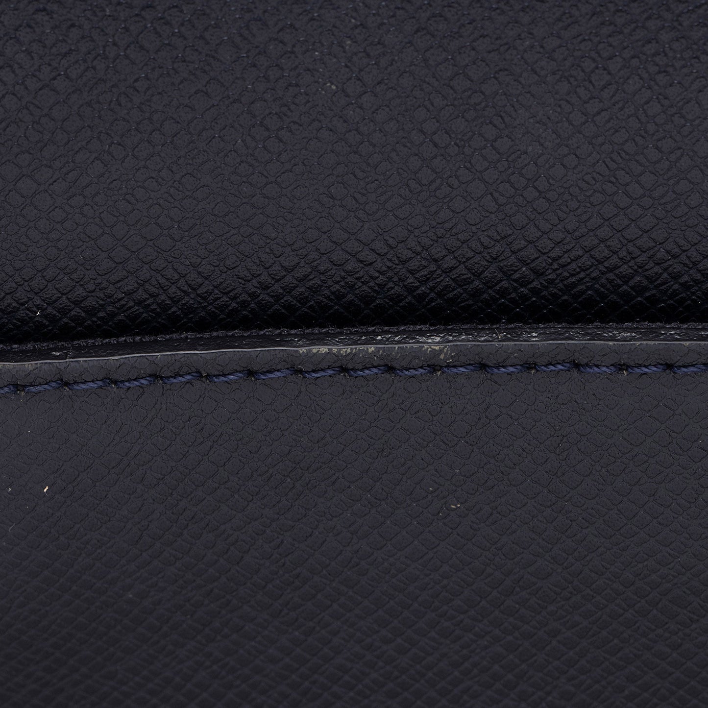 Louis Vuitton Taiga Leather Roman PM Messenger