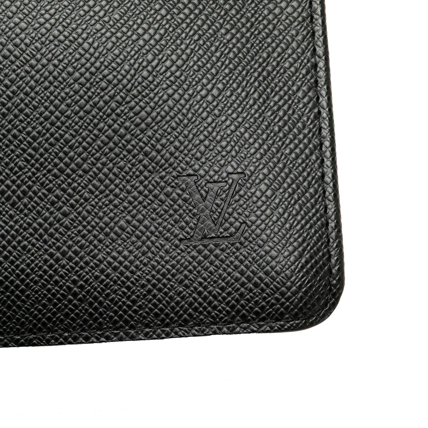 Louis Vuitton Taiga Selenga