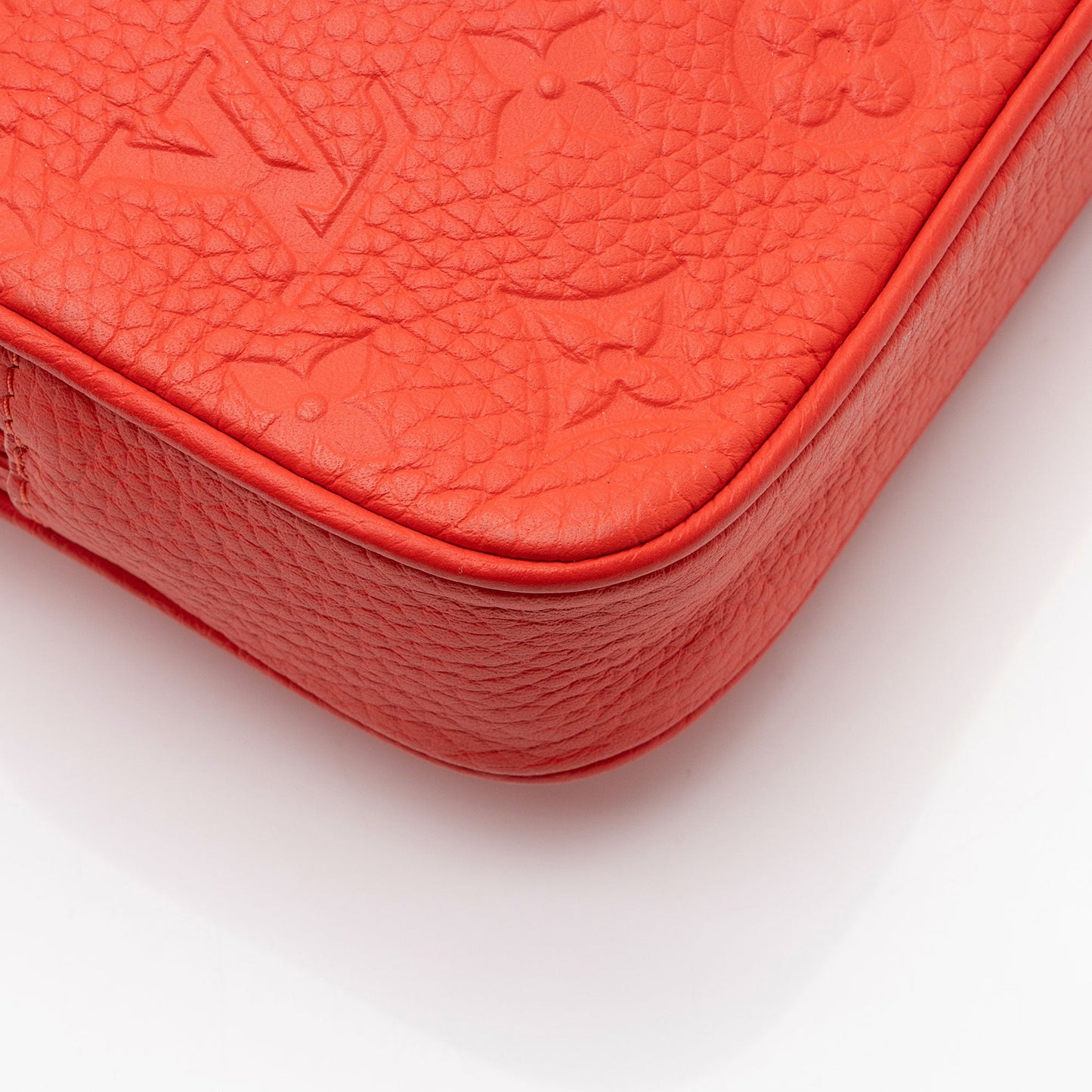 Louis Vuitton Taurillon Monogram Volga Pochette