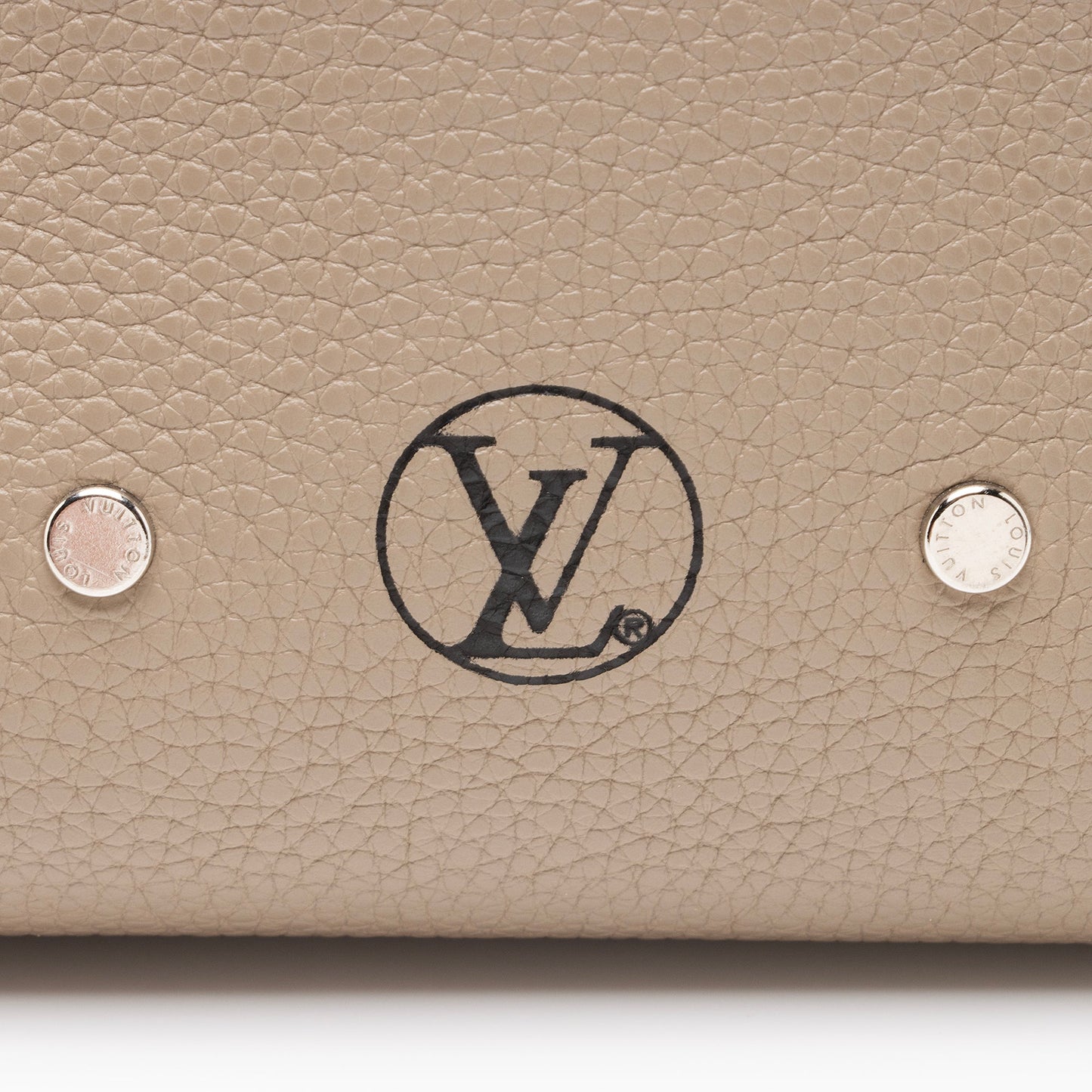 Louis Vuitton Veau Nuage Calfskin Milla MM Tote (SHF-23752)