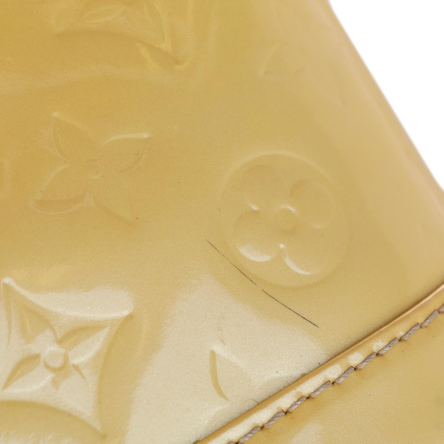 Louis Vuitton Vernis Alma PM (SHG-26365)