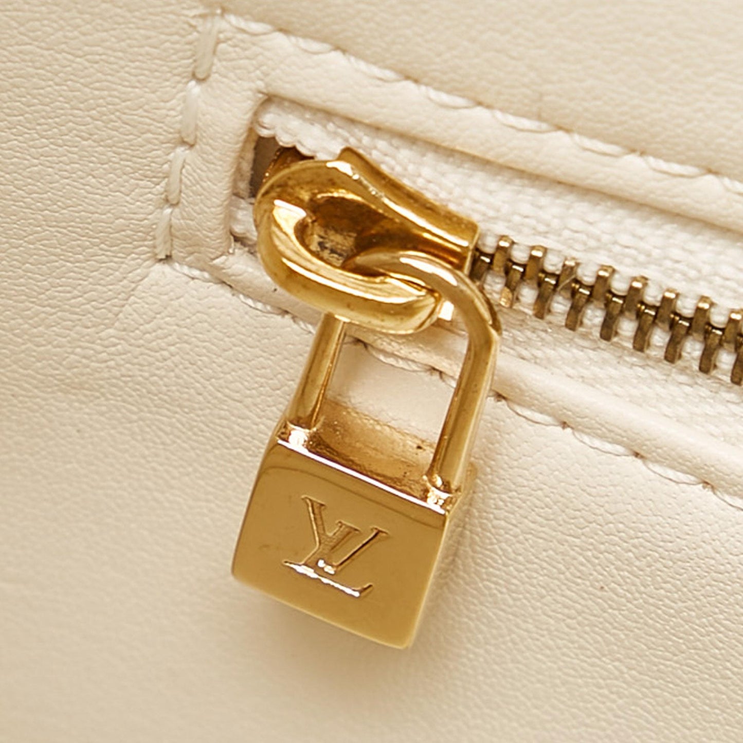 Louis Vuitton Vernis Houston (SHG-35153)