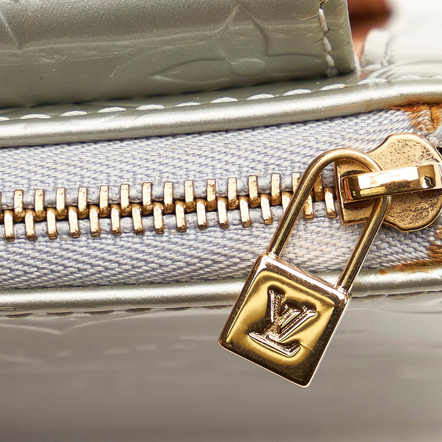 Louis Vuitton Vernis Pochette Mott (SHG-29897)