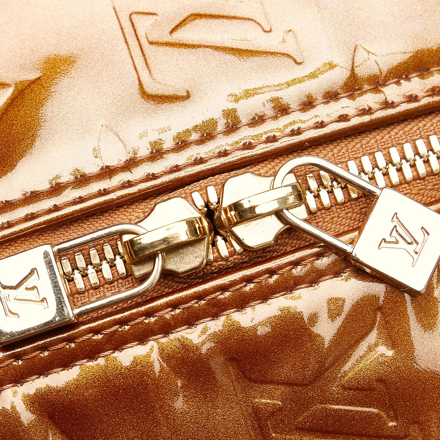 Louis Vuitton Vernis Tompkins Square (SHG-30268)
