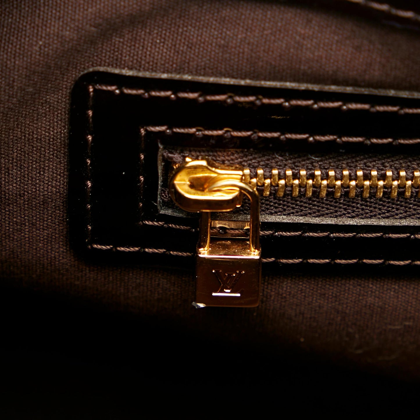 Louis Vuitton Vernis Wilshire PM (SHG-34339)
