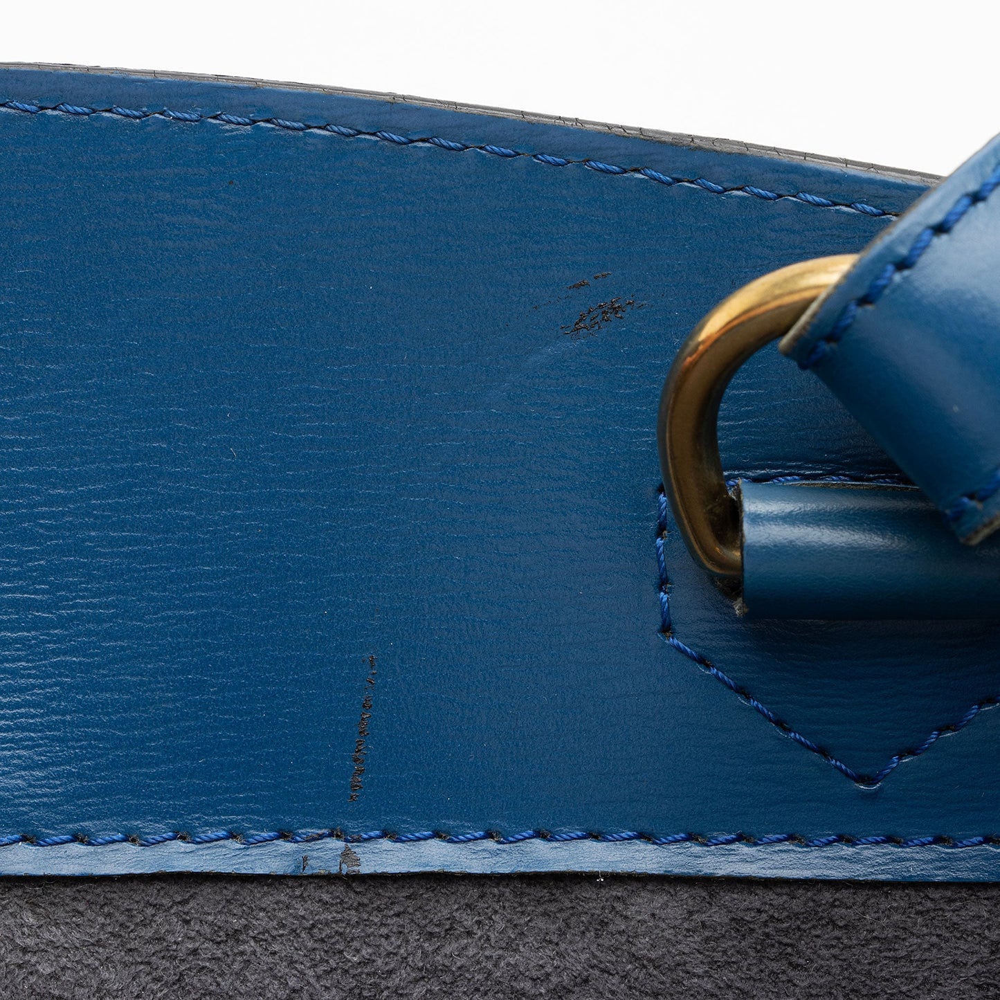 Louis Vuitton Vintage Epi Leather Cluny Shoulder Bag (SHF-52pSSf)