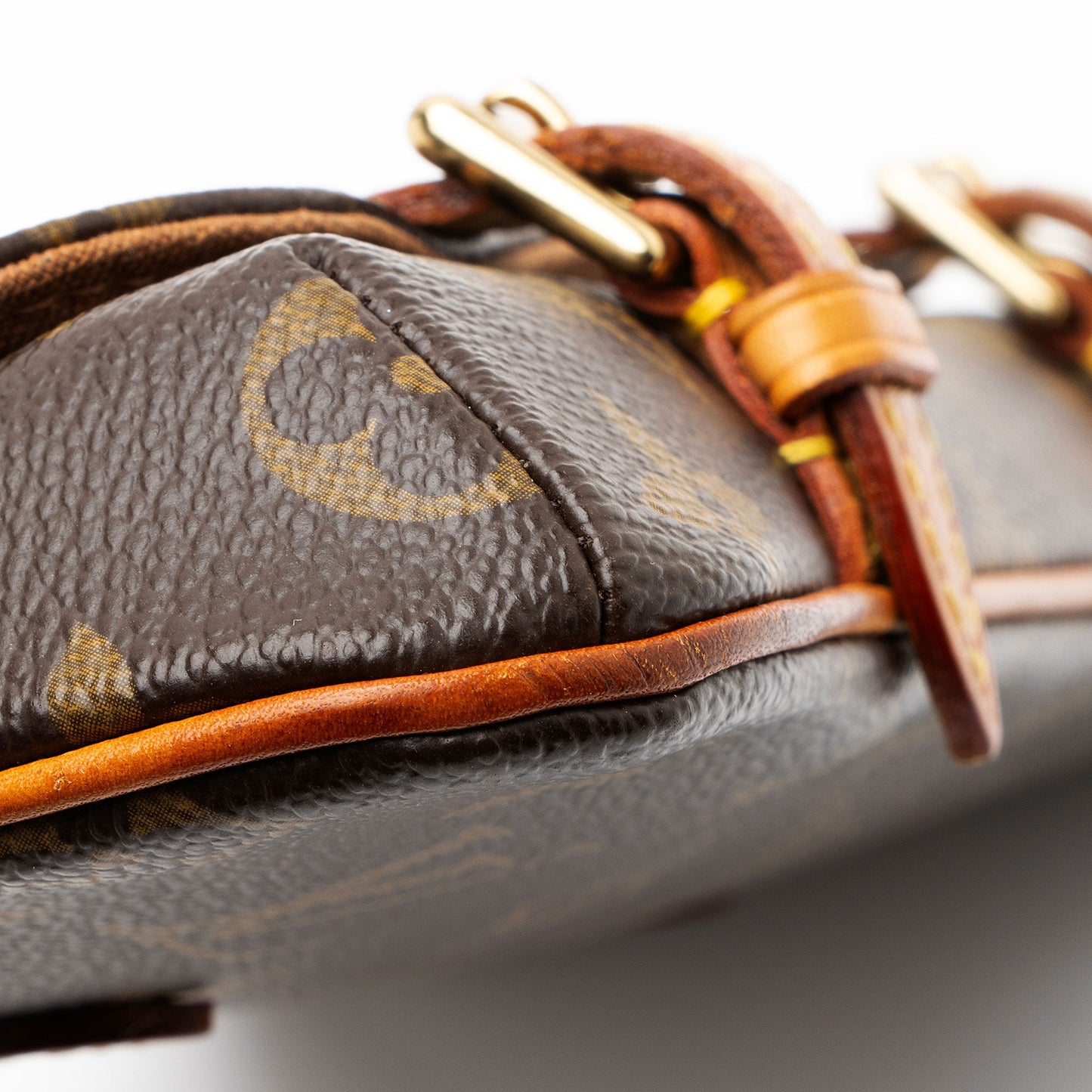 Louis Vuitton Vintage Monogram Canvas Pochette Marelle Clutch