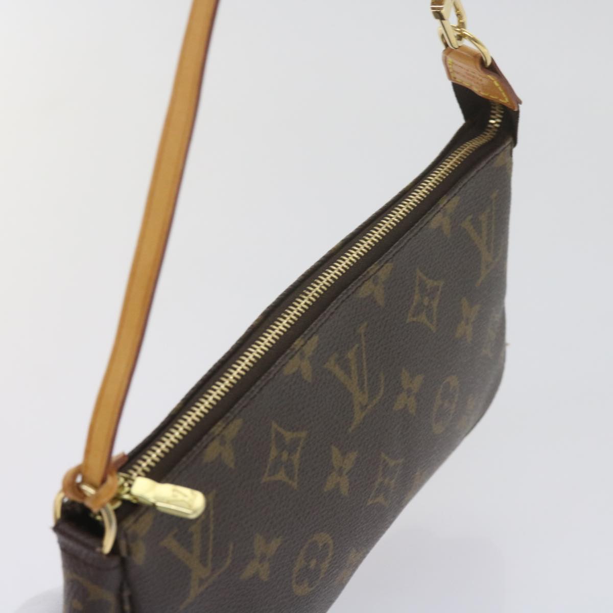 Louis Vuitton Pochette Accessoire Canvas Clutch Bag ()