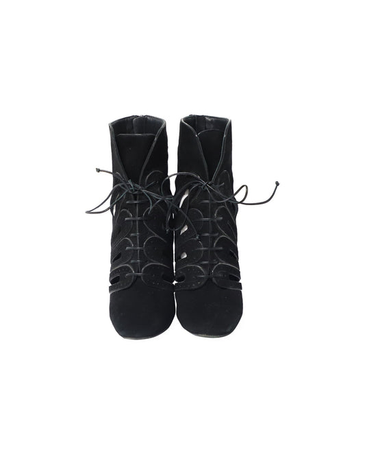 Luxury Bottega Veneta Cutout Lace-Up Detail Ankle Boots in Black Suede