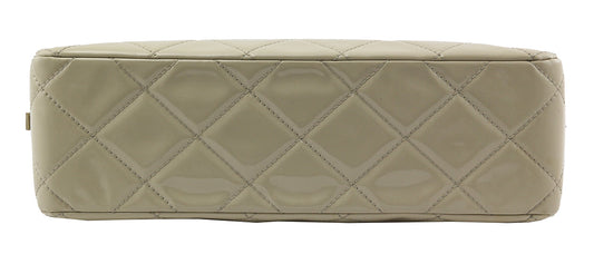 Chanel Off-White Zipped Shoulder Bag