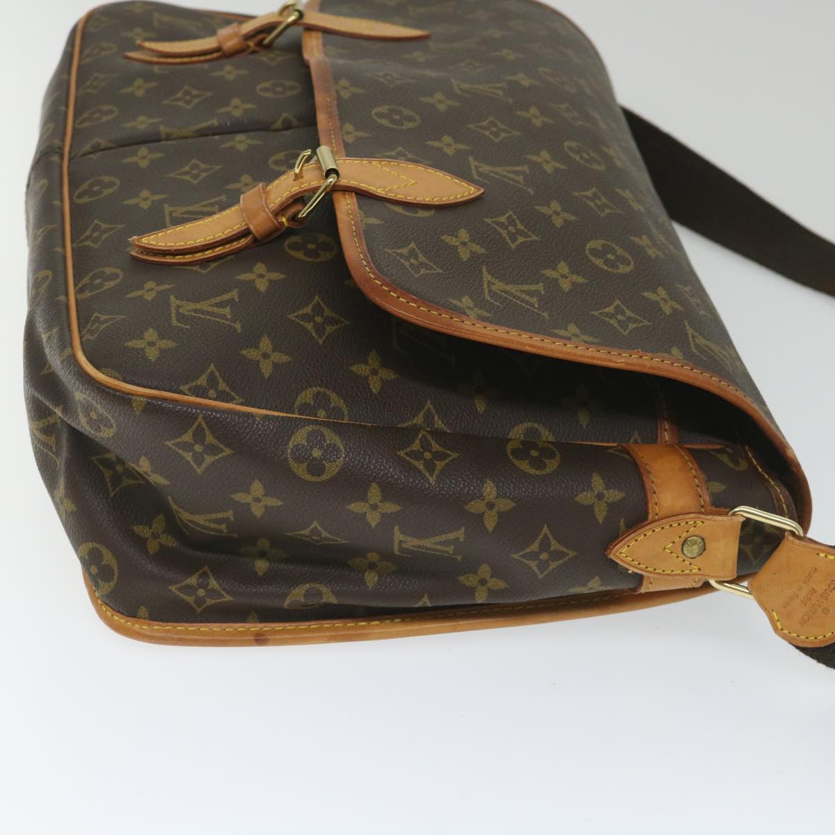 Louis Vuitton Gibeciere Canvas Shoulder Bag ()