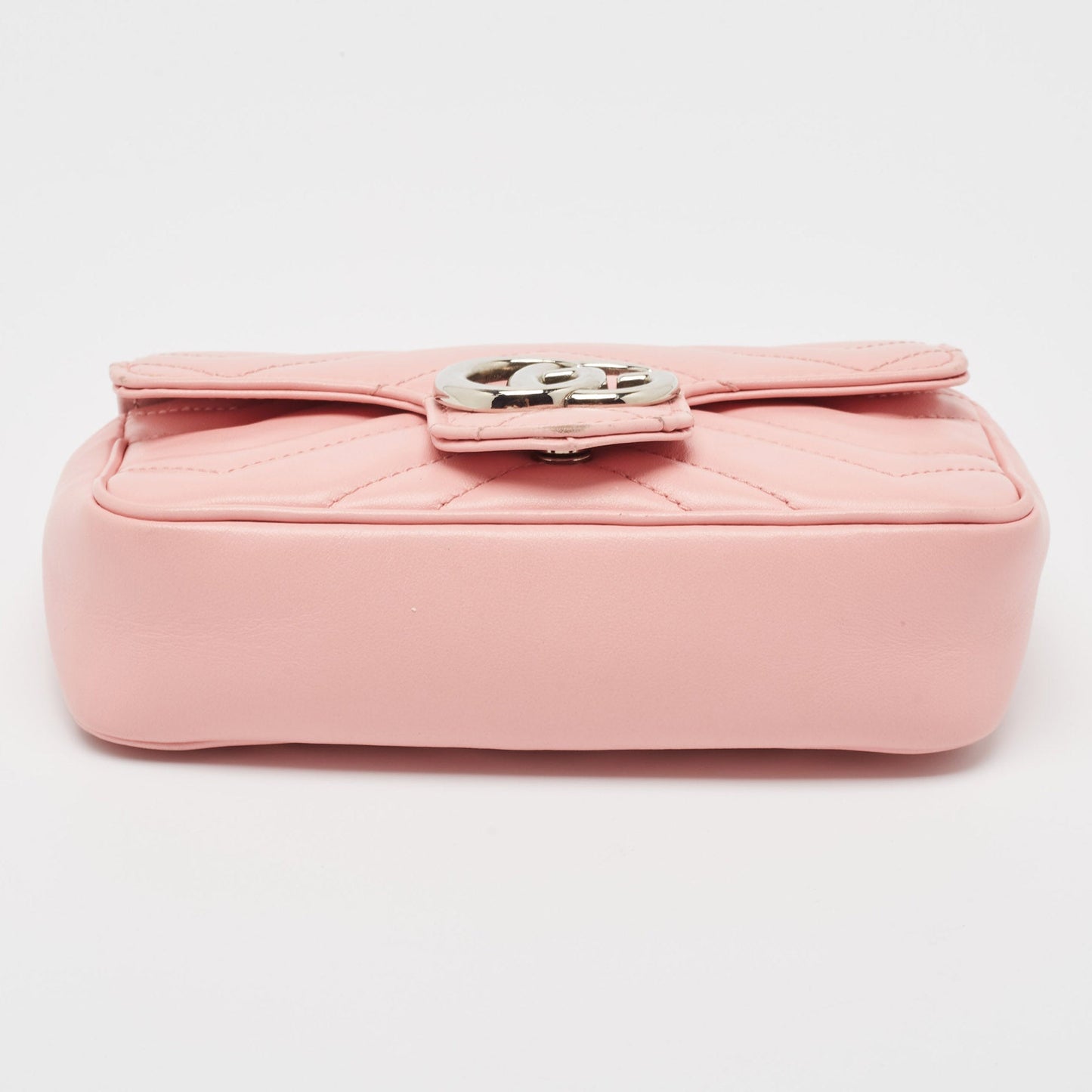 Luxury Gucci Trending 2025 Pink Matelassé Leather Gg Marmont Super Mini Shoulder Bag