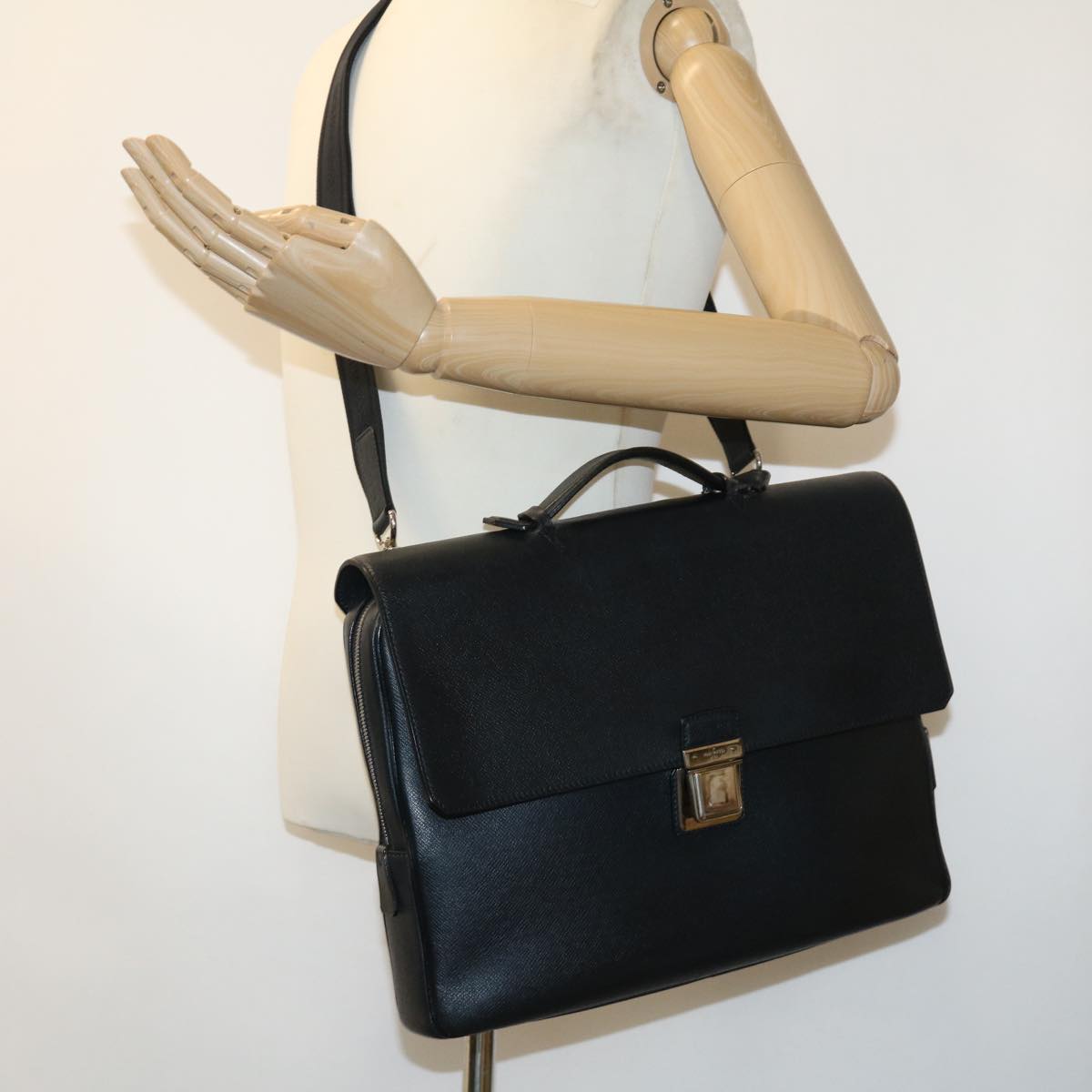 Louis Vuitton Vasili Leather Shoulder Bag ()