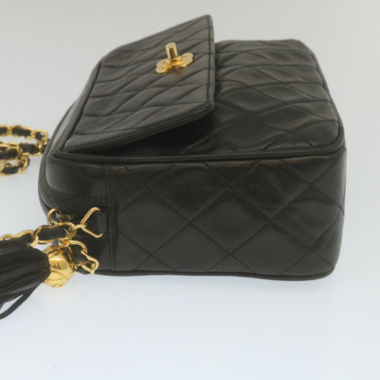 Luxury Chanel Matelasse Chain Shoulder Bag Lamb Skin Fringe Black Gold CC hs691A