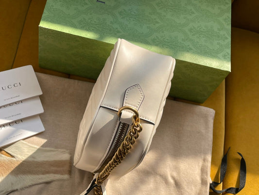 Luxury Gucci GG Marmont Small Matelasse Shoulder Bag