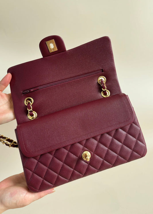 Luxury Chanel flap bag medium 25 burgundy caviar gold hardware